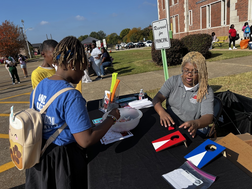 COMMUNITY FALL FESTIVAL 🍂🐎 🍁 📚