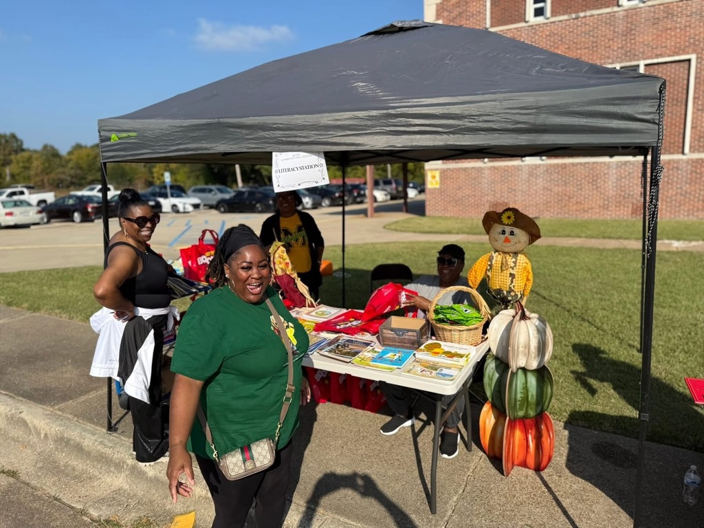 COMMUNITY FALL FESTIVAL 🍂🐎 🍁 📚
