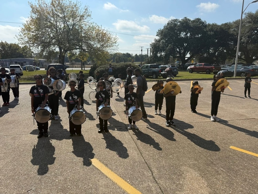 COMMUNITY FALL FESTIVAL 🍂🐎 🍁 📚 🎷🥁🎺
