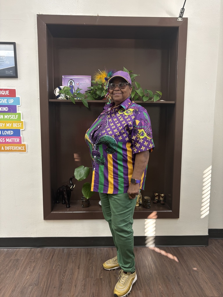 Love is in the air at Midway 