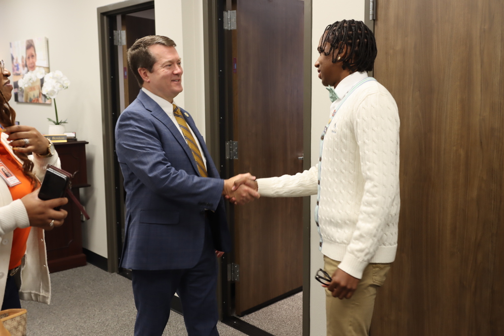 Superintendent Burton meets Larry Duncan