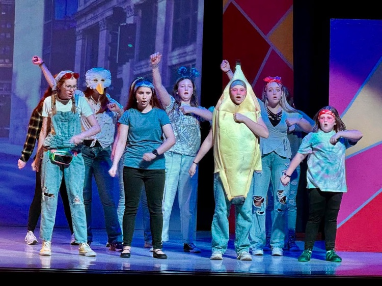 🎭 The cast and crew of Freaky Friday want to give a huge shoutout to everyone who came out to support the musical! They had an absolute blast bringing this story to life!   Wonderful performance, Hornets! 👏🏻  #CadottHORNETS