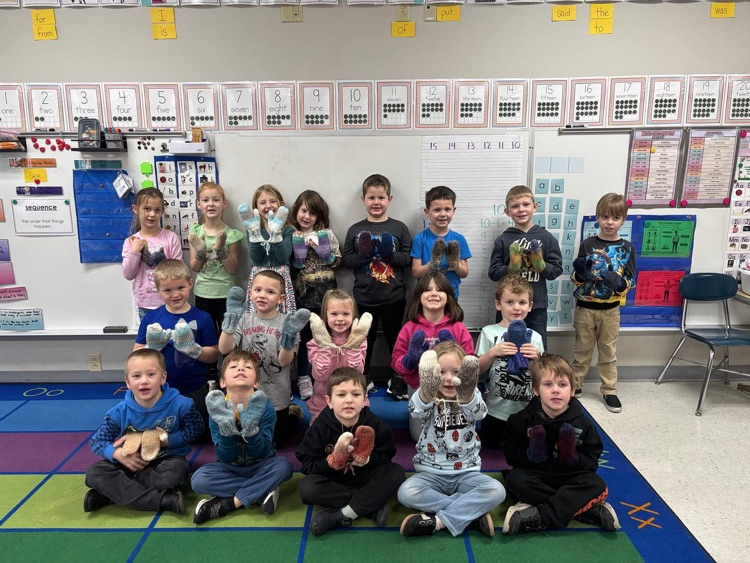 🧣Mrs. Kowalczyk’s class got the coziest surprise!   Maverick’s Grandma Pam knitted a pair of mittens for every single student! The smiles are huge and the hands are warm! We are so thankful for her kindness! 🫶🏽🧶  #CadottHORNETS