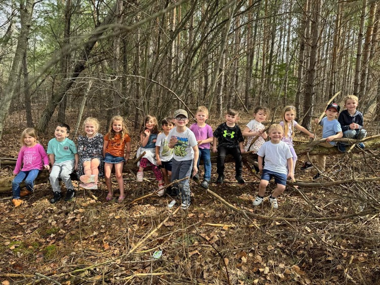 Ms. Leona and Ms. Heather’s 4K students spent some time exploring the woods and soaking up all the springtime magic. From sticks and leaves to trails and trees, there was plenty to discover and even more to smile about! 🌳☀️  #CadottHORNETS
