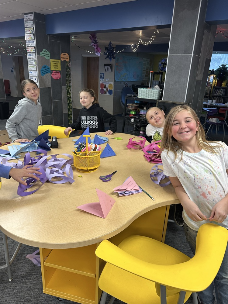 5th grade making snowflakes!