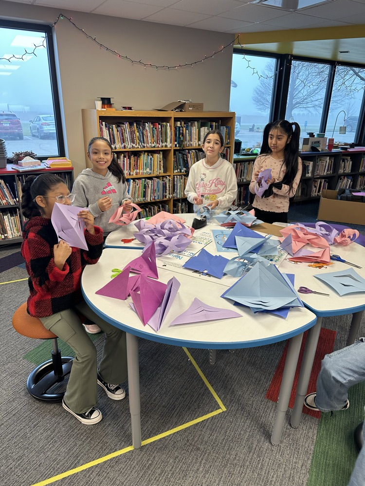 5th grade making snowflakes!