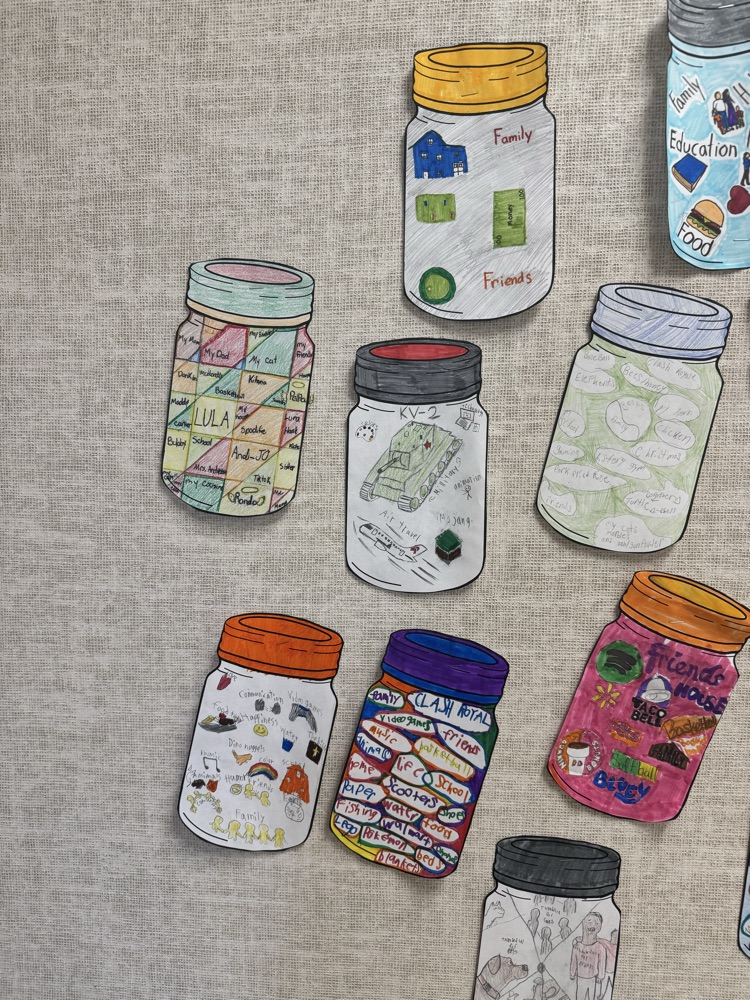 7th Grade English created Gratitude Jars showcasing everything they are thankful for. 