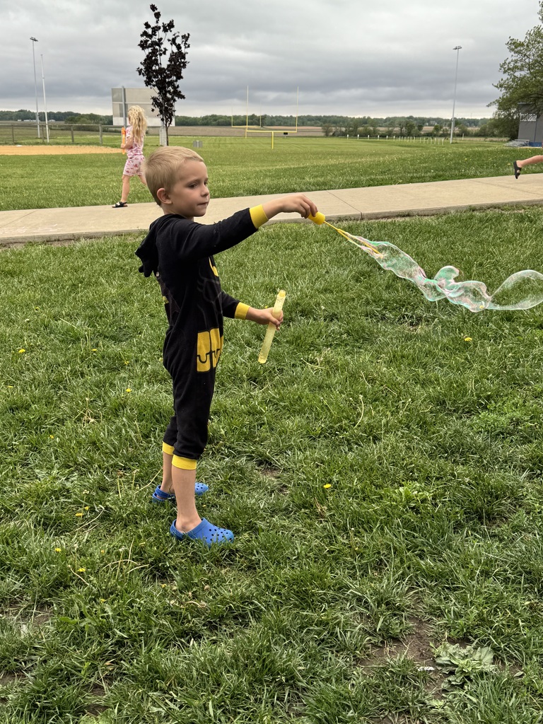 KG bubble party