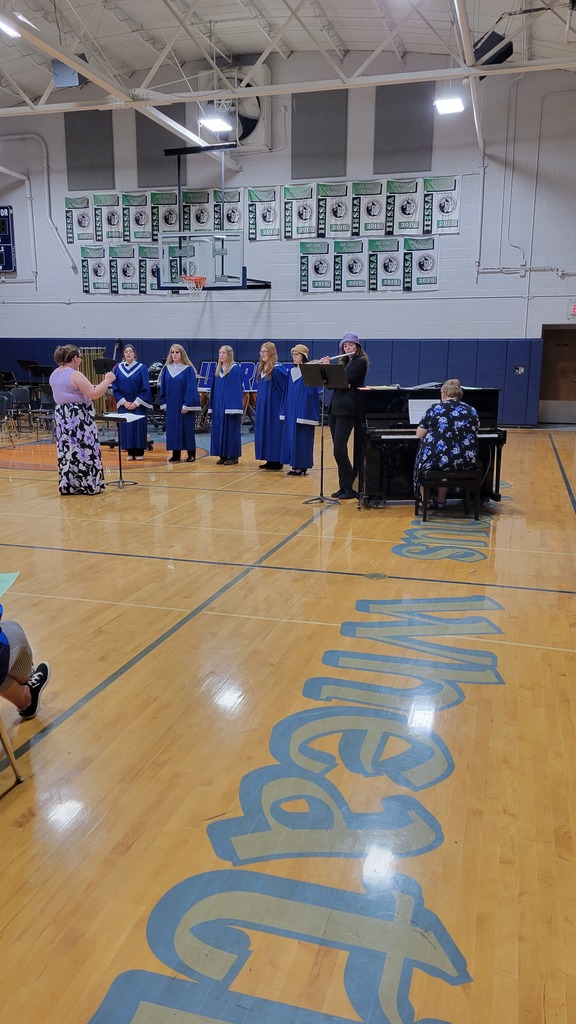 High School choir with Kahlie Hill on flute