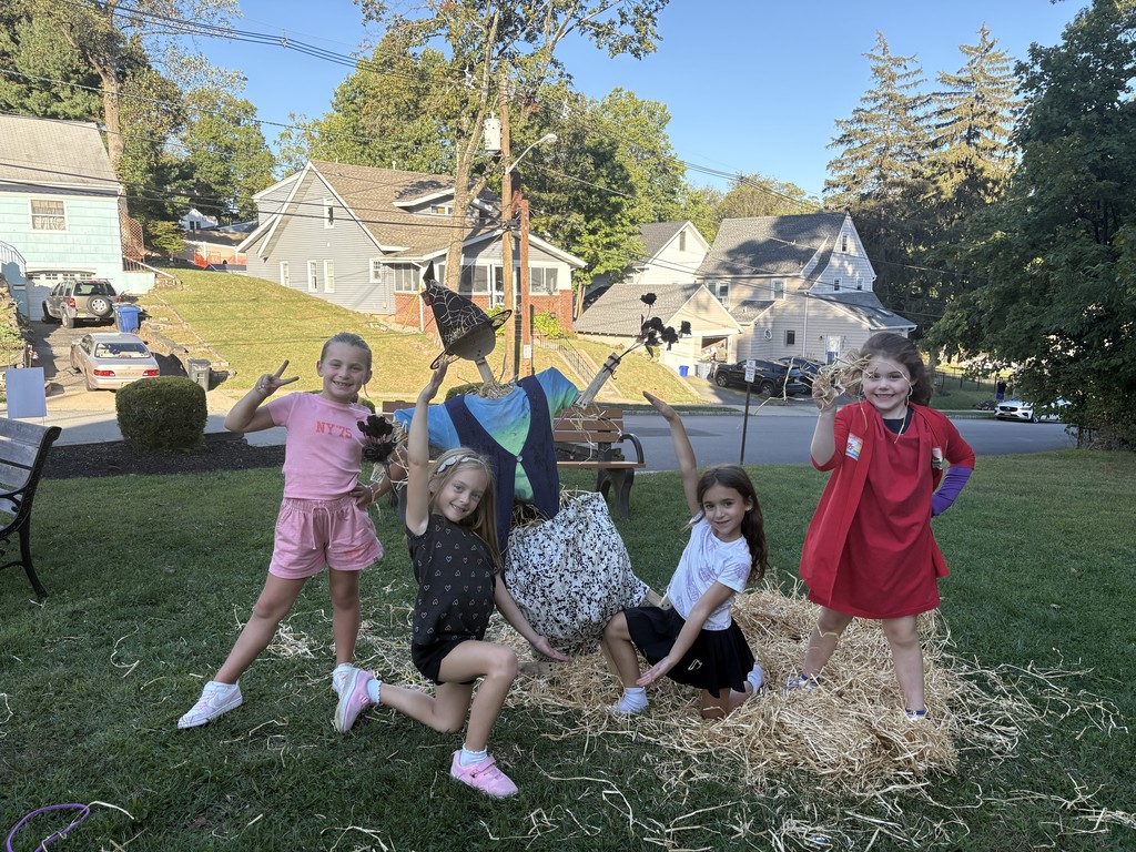 Brownie Troop Scarecrows 4