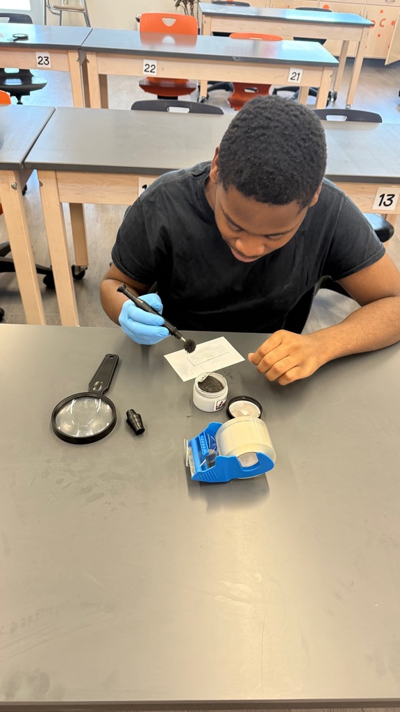 ๐โจ Forensics in Action! โจ๐ Mrs. Pipesโ forensics students took their investigation skills to the next level by dusting for prints! ๐ต๏ธโโ๏ธ They tested both traditional black dust with wide brushes (just like in the movies!) and magnetic dust with a hard magnetic โbrushโโwhich reminded them of the classic iron-shaving toy! ๐ The verdict? Magnetic dusting was easier and cleaner, but the traditional method gave clearer prints. Either way, these future investigators are getting hands-on experience in crime scene techniques! ๐๏ธ๐ต๏ธ