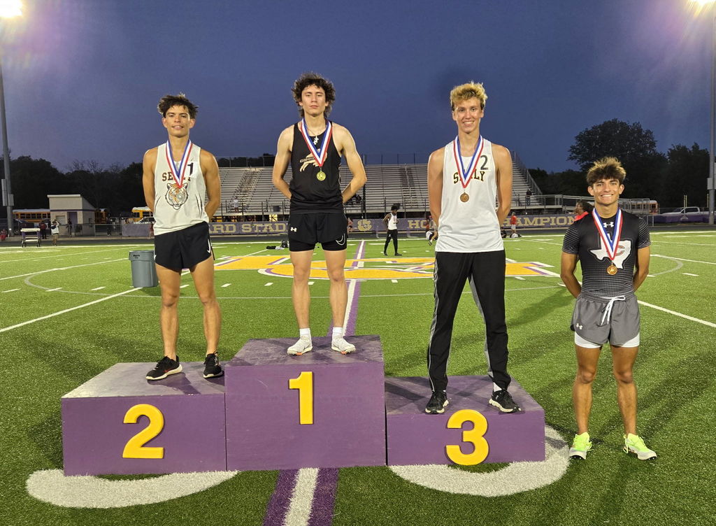 🎉 𝐑𝐞𝐠𝐢𝐨𝐧𝐚𝐥 𝐁𝐨𝐮𝐧𝐝! 💪 Congratulations to our Caldwell Track & Field athletes who are 𝙝𝙚𝙖𝙙𝙚𝙙 𝙩𝙤 𝙍𝙚𝙜𝙞𝙤𝙣𝙖𝙡𝙨 after standout performances at Area!  🏅 𝗜𝗿𝗲𝗹𝗮𝗻𝗱 𝗠𝗼𝗿𝗴𝗮𝗻 – 2nd Place Long Jump 🏅 𝗥𝗲𝗲𝘀𝗲 𝗠𝗰𝗠𝗮𝗻𝘂𝘀 – 4th Place High Jump 🏅 𝗔𝗹'𝘆𝘀𝘀𝗮 𝗕𝘂𝘁𝗹𝗲𝗿 – 1st Place 400m 🏅 𝗦𝗽𝗲𝗻𝗰𝗲𝗿 𝗘𝗹𝗹𝗶𝘀 – 3rd Place 800m, 4th Place 1600m 🏅 𝗡𝗮𝘁𝗮𝗹𝗶𝗲 𝗘𝗮𝘀𝘁𝗲𝗽𝗽, 𝗜𝗿𝗲𝗹𝗮𝗻𝗱 𝗠𝗼𝗿𝗴𝗮𝗻, 𝗝𝗮𝘀𝗺𝗶𝗻𝗲 𝗥𝗼𝗱𝗿𝗶𝗴𝘂𝗲𝘇 & 𝗔𝗹'𝘆𝘀𝘀𝗮 𝗕𝘂𝘁𝗹𝗲𝗿r – 2nd Place 4x400m Relay  These Hornets will represent Caldwell at the 𝗥𝗲𝗴𝗶𝗼𝗻𝗮𝗹 𝗠𝗲𝗲𝘁 𝗶𝗻 𝗕𝘂𝗹𝗹𝗮𝗿𝗱 𝗼𝗻 𝗙𝗿𝗶𝗱𝗮𝘆, 𝗔𝗽𝗿𝗶𝗹 𝟭𝟴 – 𝗦𝗮𝘁𝘂𝗿𝗱𝗮𝘆, 𝗔𝗽𝗿𝗶𝗹 𝟭𝟵. Let’s go, Hornets! 🧡🧡