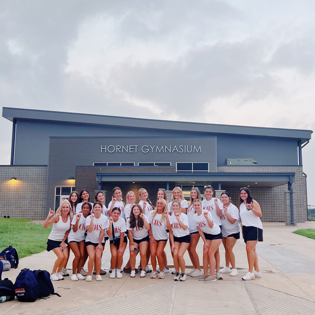 ๐ฃ Galveston bound! JV & Varsity Hornet ๐๐ต๐ฒ๐ฒ๐ฟ๐น๐ฒ๐ฎ๐ฑ๐ฒ๐ฟ๐ are off to ๐จ๐๐ ๐๐ฎ๐บ๐ฝโready to learn, lead, and bring the spirit! ๐งก Letโs go, Hornets! #CaldwellProud #CaldwellISD