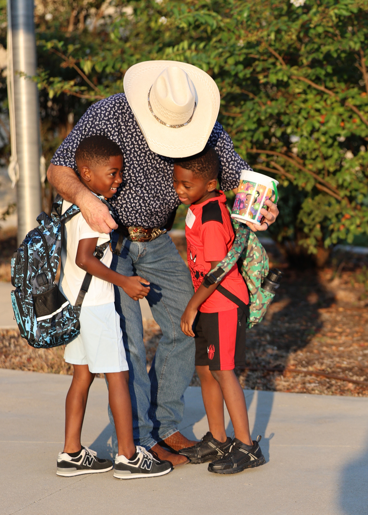 🐝✨ Our Littlest Hornets have arrived! ✨🐝 Today we welcomed our Pre-K and Kindergarten students for their very first day of school. From big smiles at drop-off (with help from our amazing police department 💙🚓) to making new friends at lunch and in the classroom, it’s already shaping up to be a wonderful year. 💛🖤  We’re so glad to have ALL of our Hornets back on campus! 🏫🎉