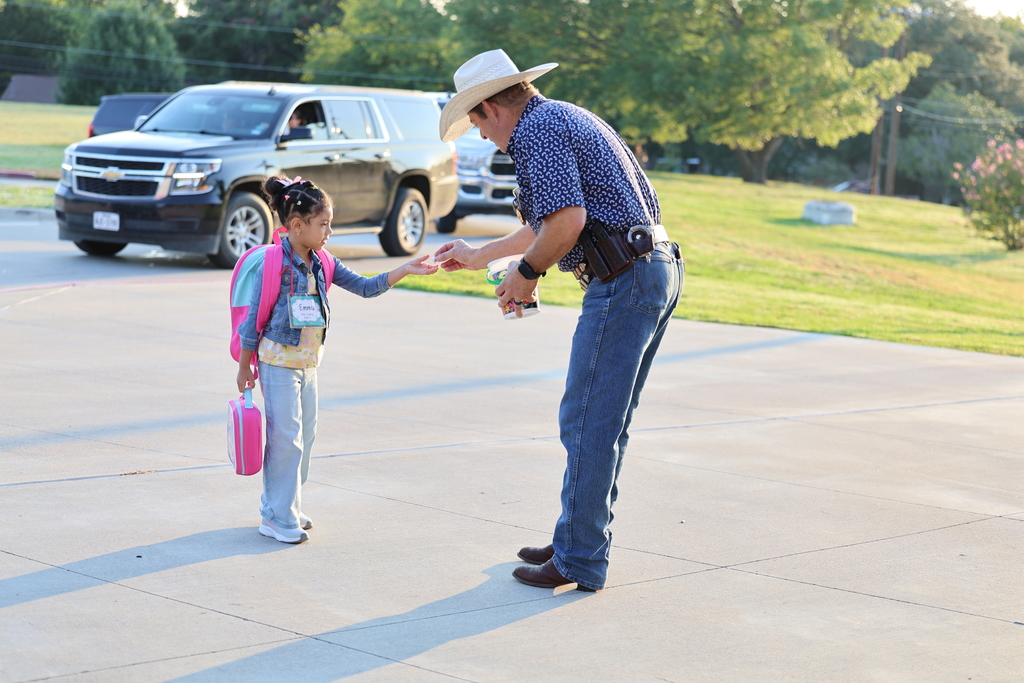 🐝✨ Our Littlest Hornets have arrived! ✨🐝 Today we welcomed our Pre-K and Kindergarten students for their very first day of school. From big smiles at drop-off (with help from our amazing police department 💙🚓) to making new friends at lunch and in the classroom, it’s already shaping up to be a wonderful year. 💛🖤  We’re so glad to have ALL of our Hornets back on campus! 🏫🎉