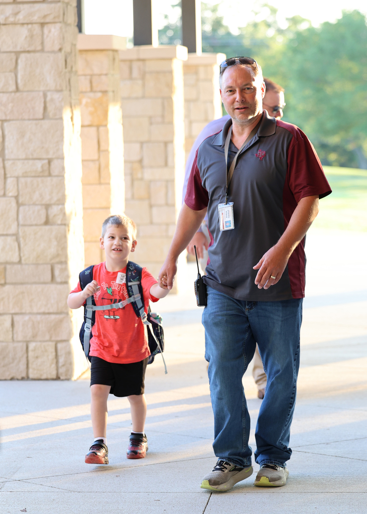 🐝✨ Our Littlest Hornets have arrived! ✨🐝 Today we welcomed our Pre-K and Kindergarten students for their very first day of school. From big smiles at drop-off (with help from our amazing police department 💙🚓) to making new friends at lunch and in the classroom, it’s already shaping up to be a wonderful year. 💛🖤  We’re so glad to have ALL of our Hornets back on campus! 🏫🎉