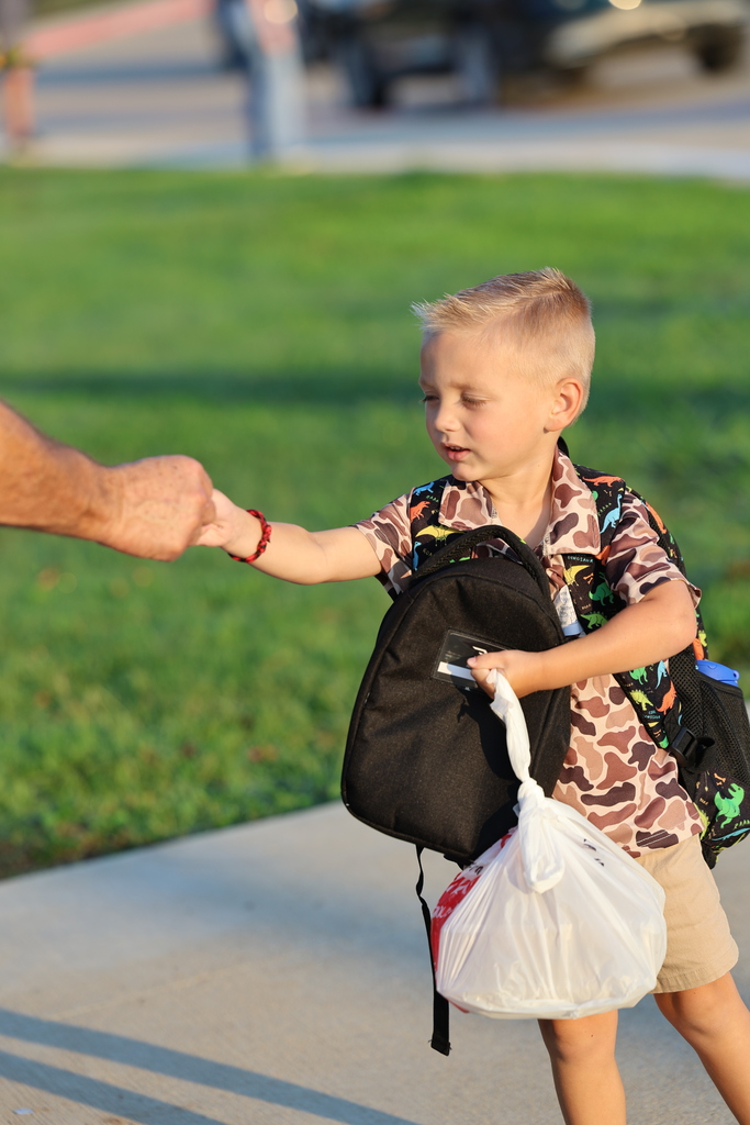 🐝✨ Our Littlest Hornets have arrived! ✨🐝 Today we welcomed our Pre-K and Kindergarten students for their very first day of school. From big smiles at drop-off (with help from our amazing police department 💙🚓) to making new friends at lunch and in the classroom, it’s already shaping up to be a wonderful year. 💛🖤  We’re so glad to have ALL of our Hornets back on campus! 🏫🎉