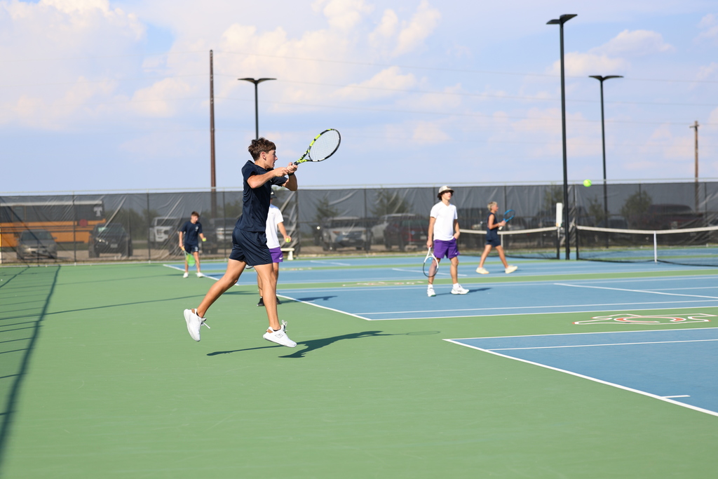 🎾👏 Big win for our Fall Tennis team! The Hornets defeated Thrall last night to remain 𝘂𝗻𝗱𝗲𝗳𝗲𝗮𝘁𝗲𝗱 𝗶𝗻 𝗱𝗶𝘀𝘁𝗿𝗶𝗰𝘁 𝗽𝗹𝗮𝘆 through the first round. Way to go, Hornets! #CaldwellProud #CaldwellISD