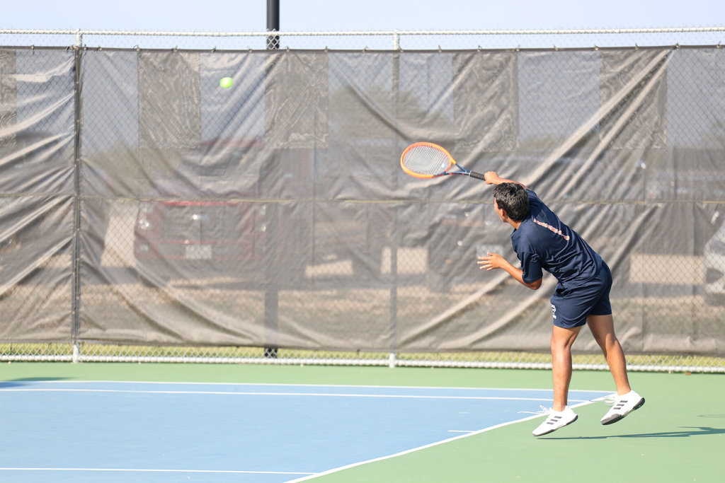 🎾👏 Big win for our Fall Tennis team! The Hornets defeated Thrall last night to remain 𝘂𝗻𝗱𝗲𝗳𝗲𝗮𝘁𝗲𝗱 𝗶𝗻 𝗱𝗶𝘀𝘁𝗿𝗶𝗰𝘁 𝗽𝗹𝗮𝘆 through the first round. Way to go, Hornets! #CaldwellProud #CaldwellISD