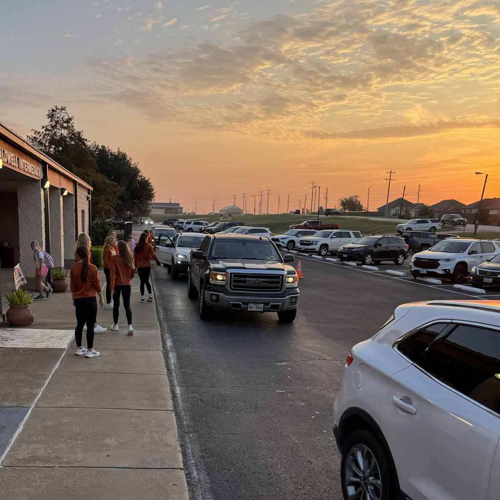 โจ Morning made brighter! โจ Our Varsity Volleyball players kicked off the day at Caldwell Intermediate with big smiles and helping hands by opening car doors for students. ๐งก๐งก A perfect start to the day for our Hornet family! ๐ #CaldwellProud #CaldwellISD