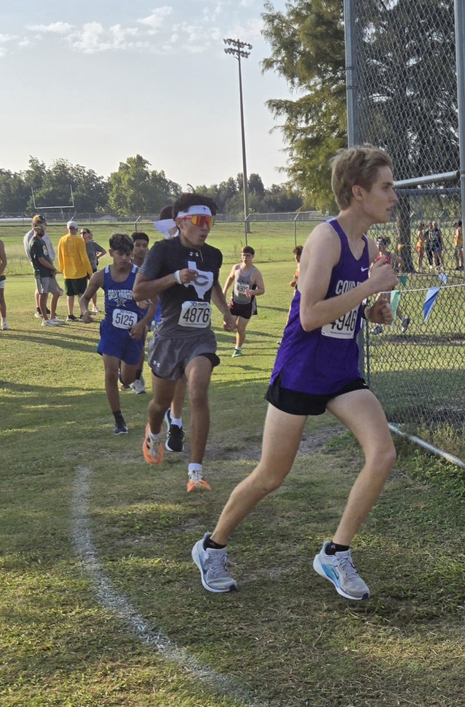 ๐โโ๏ธ๐ Caldwell Cross Country had a strong showing this morning in Cameron! ๐ Congrats to Spencer on winning the Varsity Boys Division, and great effort from all of our runners who competed. Way to represent, Hornets! ๐งก