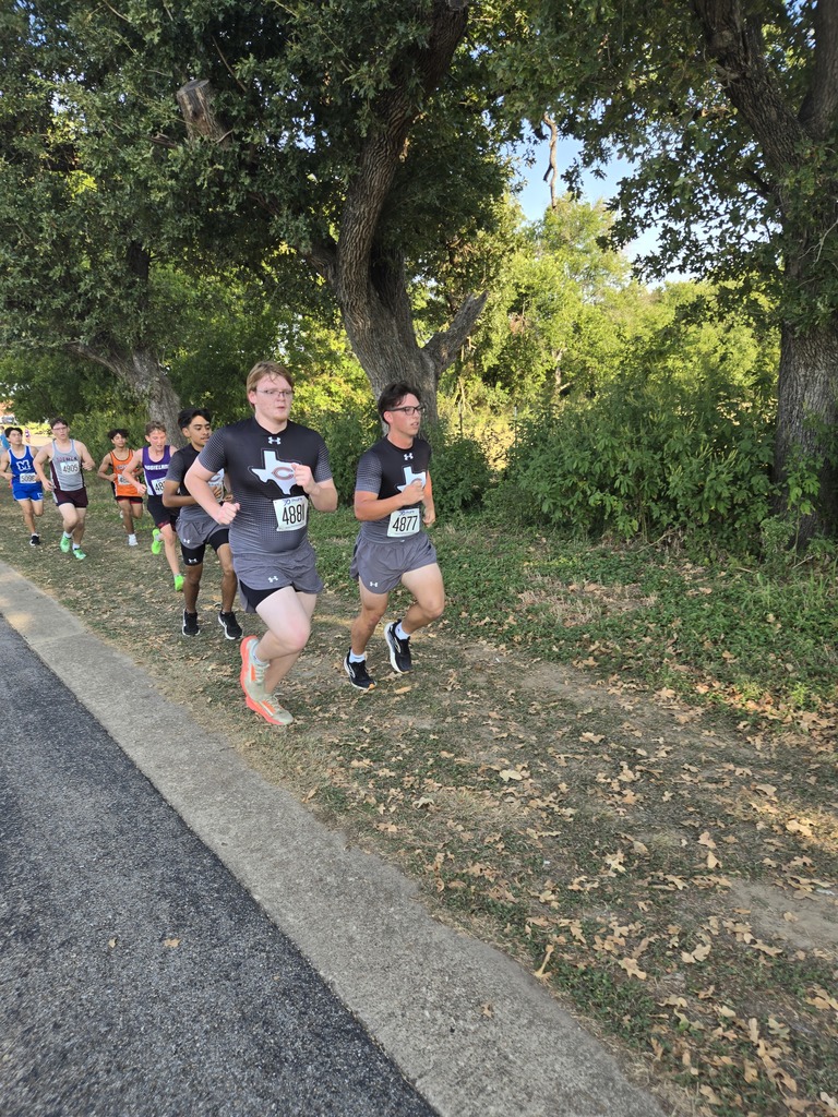๐โโ๏ธ๐ Caldwell Cross Country had a strong showing this morning in Cameron! ๐ Congrats to Spencer on winning the Varsity Boys Division, and great effort from all of our runners who competed. Way to represent, Hornets! ๐งก