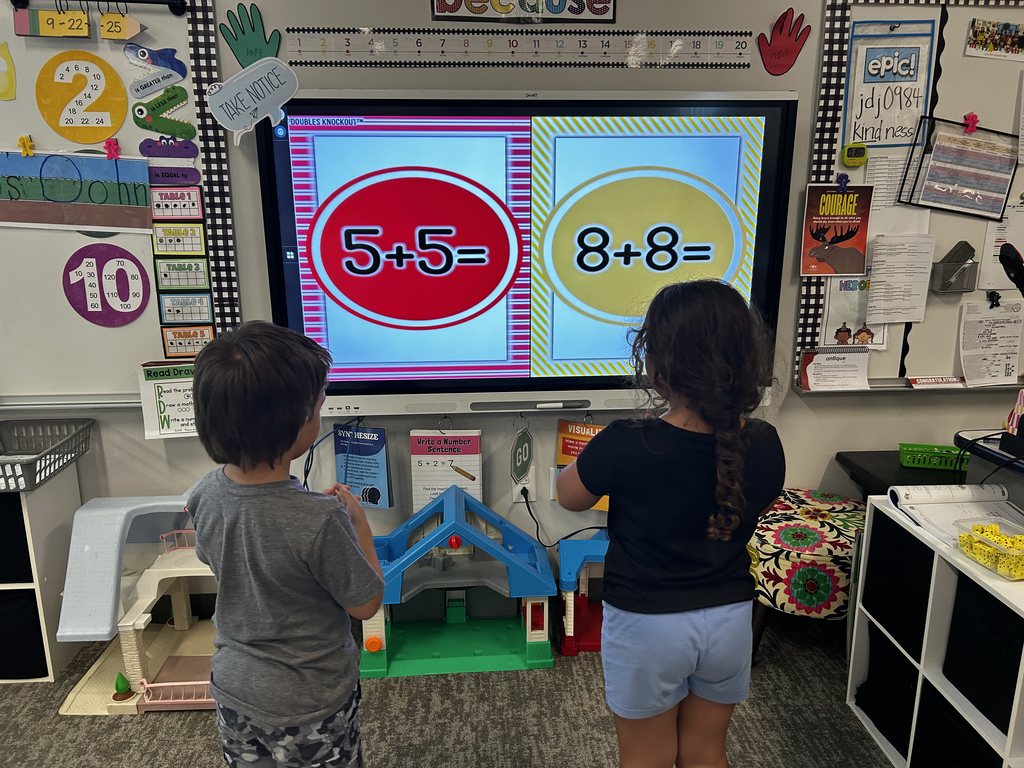 🍂📚 Our students kicked off the 𝐟𝐢𝐫𝐬𝐭 𝐝𝐚𝐲 𝐨𝐟 𝐟𝐚𝐥𝐥 with books, puzzles, and some friendly math games like 𝘙𝘰𝘭𝘭𝘪𝘯𝘨 𝘧𝘰𝘳 𝘋𝘰𝘶𝘣𝘭𝘦𝘴 and 𝘋𝘰𝘶𝘣𝘭𝘦𝘴 𝘒𝘯𝘰𝘤𝘬𝘰𝘶𝘵! What a cozy way to welcome the new season! 🍁✨ #CaldwellProud #CaldwellISD