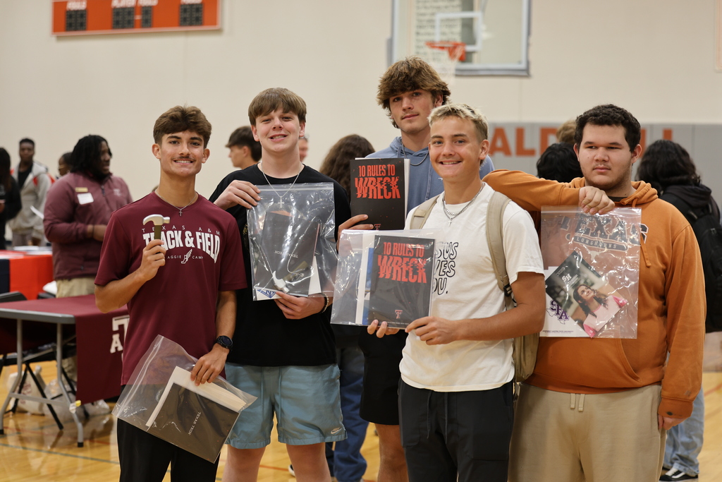📚✨ Caldwell High School hosted another successful College & Career Fair today! Juniors and seniors had the opportunity to connect with universities, technical schools, and local businesses as they explored their options for the future. 💼🎓  Students asked questions, made valuable connections, and gathered information to guide their next steps after graduation. We’re proud to provide opportunities that help our Hornets plan for bright and successful futures! 🌟  #CaldwellProud #CaldwellISD