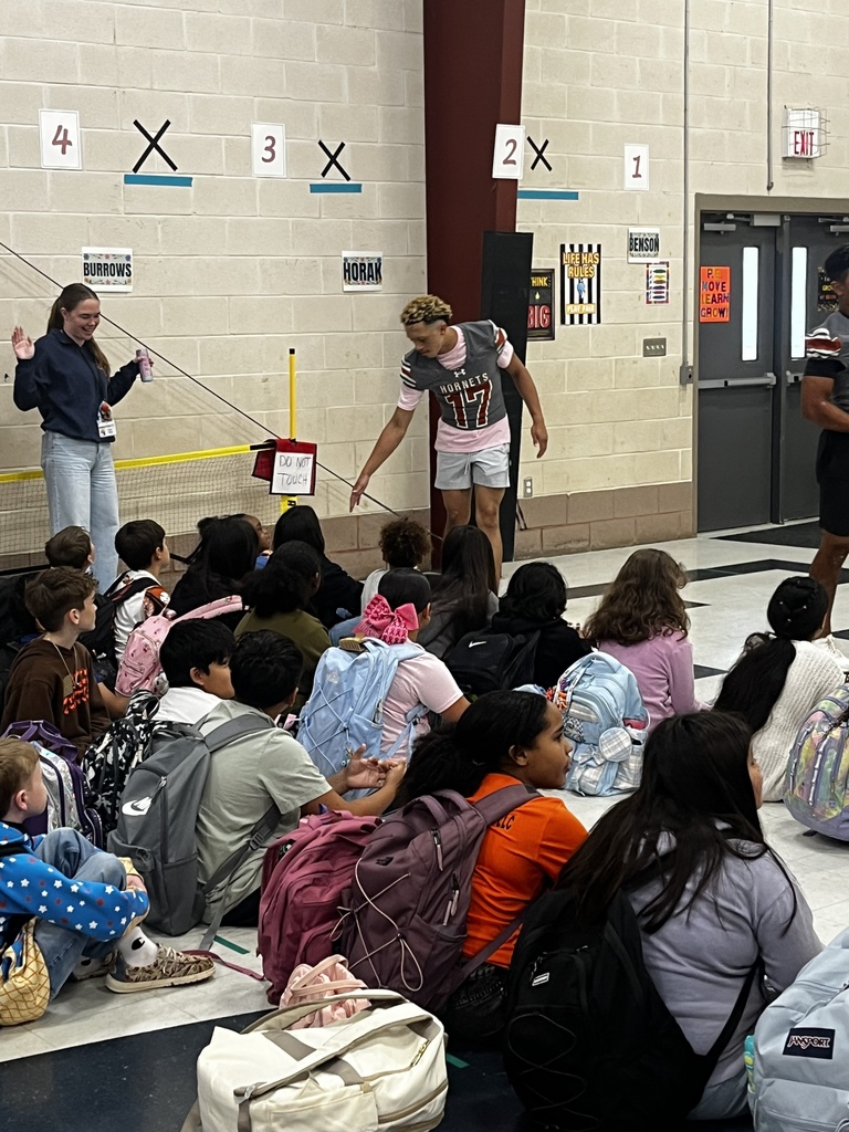 𝗪𝗵𝗮𝘁 𝗮 𝘄𝗮𝘆 𝘁𝗼 𝘀𝘁𝗮𝗿𝘁 𝘁𝗵𝗲 𝗱𝗮𝘆! 𝗢𝘂𝗿 𝗛𝗼𝗿𝗻𝗲𝘁 𝗮𝘁𝗵𝗹𝗲𝘁𝗲𝘀 𝗵𝗲𝗹𝗽𝗲𝗱 𝗸𝗶𝗰𝗸 𝗼𝗳𝗳 𝘁𝗵𝗲 𝗺𝗼𝗿𝗻𝗶𝗻𝗴 𝘄𝗶𝘁𝗵 𝘀𝗺𝗶𝗹𝗲𝘀 𝗮𝗻𝗱 𝗲𝗻𝗰𝗼𝘂𝗿𝗮𝗴𝗲𝗺𝗲𝗻𝘁.  🏈 Football players joined Intermediate students for morning drop-off and their “morning meetings.” 📣🏐 Cheerleaders and Volleyball players greeted Elementary students during drop-off.  Thank you, Hornets, for spreading school spirit and positivity to our younger students! ✨ #CaldwellProud #CaldwellISD