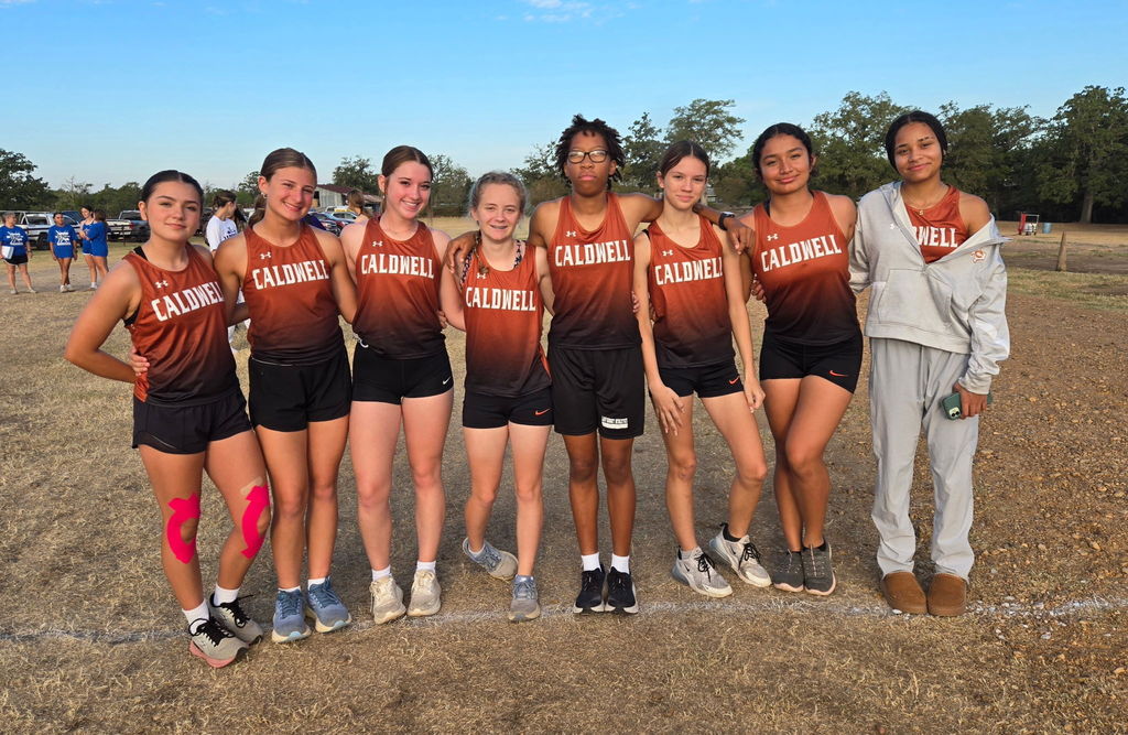 🏃‍♂️ 𝐇𝐨𝐫𝐧𝐞𝐭 𝐂𝐫𝐨𝐬𝐬 𝐂𝐨𝐮𝐧𝐭𝐫𝐲 𝐢𝐬 𝐡𝐞𝐚𝐝𝐞𝐝 𝐭𝐨 𝐑𝐞𝐠𝐢𝐨𝐧𝐚𝐥𝐬! 🏃‍♀️  Congratulations to our 𝗩𝗮𝗿𝘀𝗶𝘁𝘆 𝗕𝗼𝘆𝘀 𝗖𝗿𝗼𝘀𝘀 𝗖𝗼𝘂𝗻𝘁𝗿𝘆 𝘁𝗲𝗮𝗺 for placing 𝟯𝗿𝗱 𝗮𝘁 𝘁𝗵𝗲 𝗗𝗶𝘀𝘁𝗿𝗶𝗰𝘁 𝗠𝗲𝗲𝘁 this morning in Giddings and earning a spot at 𝗥𝗲𝗴𝗶𝗼𝗻𝗮𝗹𝘀! 🧡🤍  👏 𝗜𝗻𝗱𝗶𝘃𝗶𝗱𝘂𝗮𝗹 𝗛𝗶𝗴𝗵𝗹𝗶𝗴𝗵𝘁𝘀: • Spencer Ellis — 3rd place • Landon Vykukal — 7th place  Our 𝗩𝗮𝗿𝘀𝗶𝘁𝘆 𝗚𝗶𝗿𝗹𝘀 finished strong in 𝟱𝘁𝗵 𝗽𝗹𝗮𝗰𝗲, led by Jaiden Doonan, who crossed the line in 𝟭𝟯𝘁𝗵.  We’re proud of all our Hornet runners for their hard work and determination throughout the season! 🧡🤍