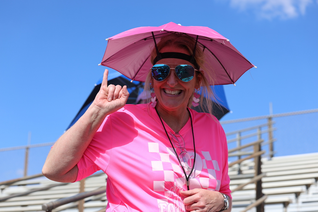 💗 𝐏𝐢𝐧𝐤 𝐎𝐮𝐭 𝐏𝐞𝐩 𝐑𝐚𝐥𝐥𝐲 𝐚𝐭 𝐂𝐉𝐇! 💗  Caldwell Junior High showed their Hornet spirit and support for Breast Cancer Awareness during today’s Pink Out Pep Rally! 🧡🤍💗 It was a great afternoon filled with energy, encouragement, and 𝗛𝗢𝗥𝗡𝗘𝗧 𝗣𝗥𝗜𝗗𝗘!  #CaldwellProud #CaldwellISD