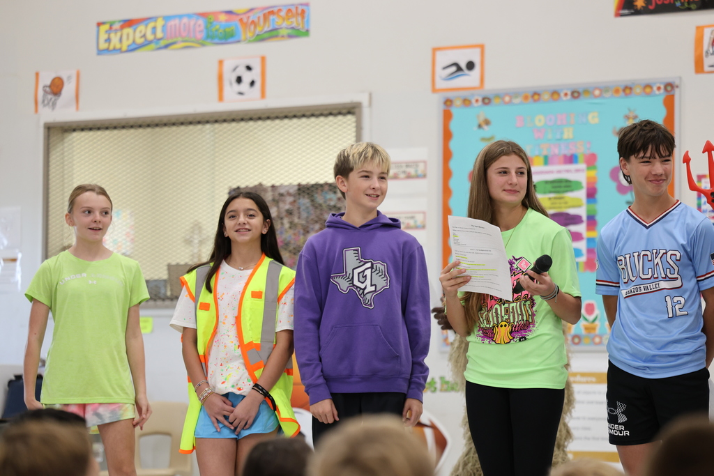 🚭 𝗘𝘀𝗰𝗮𝗽𝗲 𝘁𝗵𝗲 𝗩𝗮𝗽𝗲!   7th - 12th grade members of the 𝗦𝘂𝗽𝗲𝗿𝗶𝗻𝘁𝗲𝗻𝗱𝗲𝗻𝘁’𝘀 𝗦𝘁𝘂𝗱𝗲𝗻𝘁 𝗔𝗱𝘃𝗶𝘀𝗼𝗿𝘆 𝗖𝗼𝘂𝗻𝗰𝗶𝗹 presented their original skit, “𝘌𝘴𝘤𝘢𝘱𝘦 𝘵𝘩𝘦 𝘝𝘢𝘱𝘦,” to students at Caldwell Intermediate School today as part of Red Ribbon Week.  The skit delivered an important message about making healthy choices and avoiding the dangers of vaping — all while engaging younger students with creativity, humor, and heart. We’re so proud of these student leaders for setting a positive example and promoting a drug-free lifestyle! #CaldwellISD #CaldwellProud #RedRibbonWeek