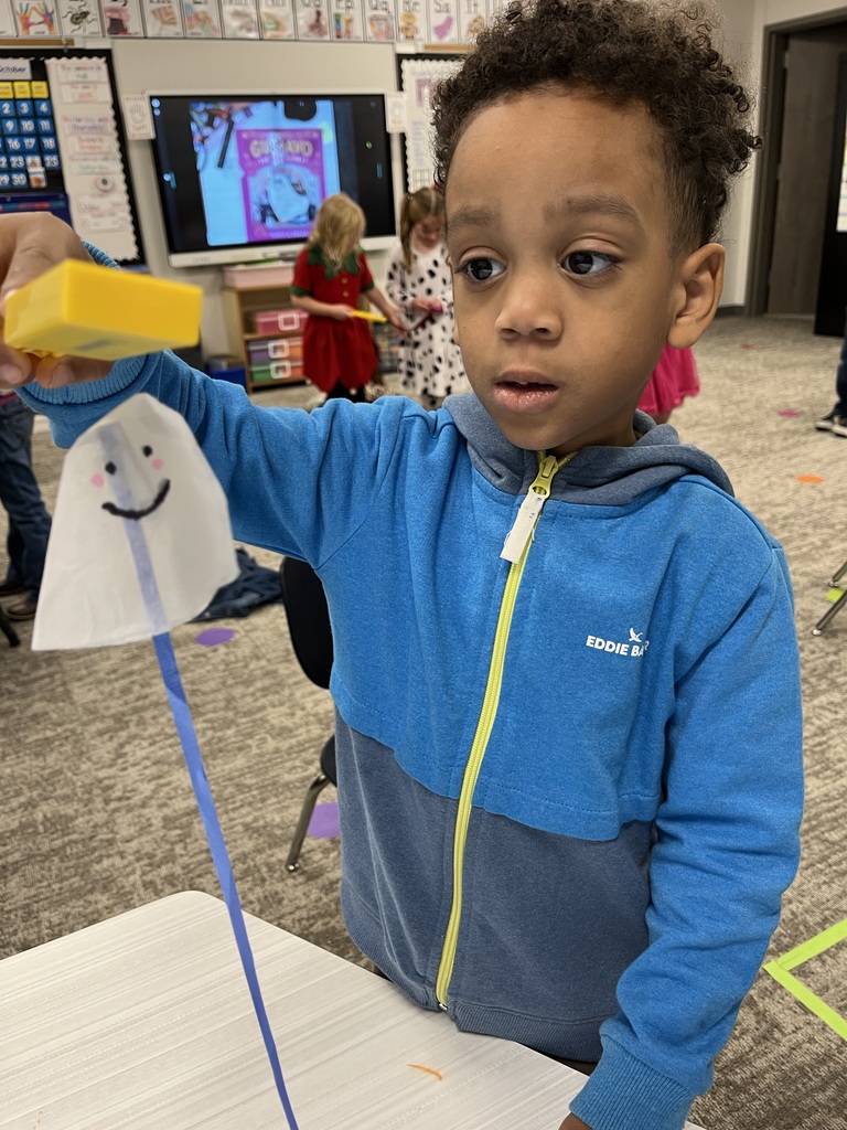 We may be a little behind on posting, but these ghostly creations were too good not to share! ๐ป Mrs. Hester's kindergarten class had a blast reading ๐๐ถ๐ด๐ต๐ข๐ท๐ฐ ๐ต๐ฉ๐ฆ ๐๐ฉ๐บ ๐๐ฉ๐ฐ๐ด๐ต and making โdancing ghostsโ with magnets and paper clips โ a fun mix of creativity and science! #CaldwellProud #CaldwellISD