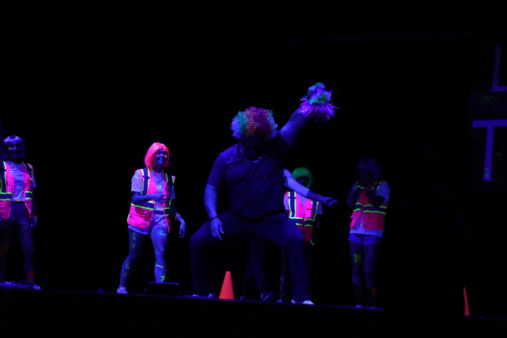 𝗚𝗹𝗼𝘄 𝘀𝘁𝗶𝗰𝗸𝘀, 𝘀𝗰𝗵𝗼𝗼𝗹 𝘀𝗽𝗶𝗿𝗶𝘁, 𝗮𝗻𝗱 𝗛𝗼𝗿𝗻𝗲𝘁 𝗽𝗿𝗶𝗱𝗲! 🧡 Our Black Light Pep Rally was the perfect way to fire up the crowd! #CaldwellISD #CaldwellProud