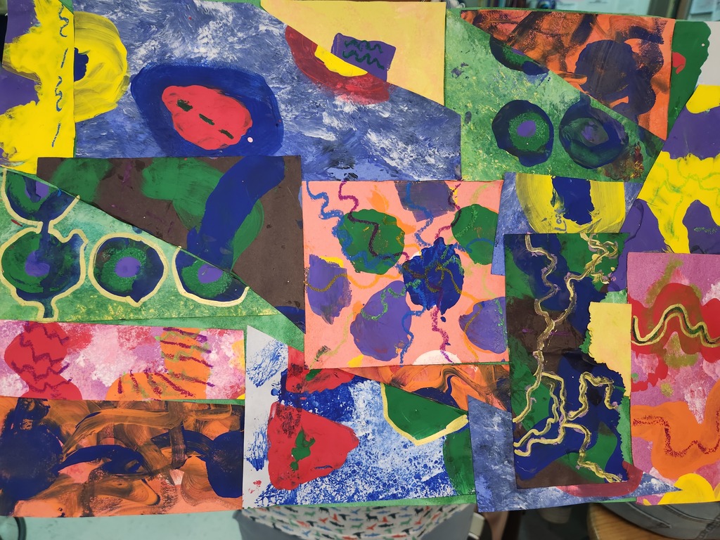 Our Caldwell Junior High artists explored creativity through 𝐀𝐛𝐬𝐭𝐫𝐚𝐜𝐭 𝐍𝐚𝐭𝐮𝐫𝐞 𝐂𝐨𝐥𝐥𝐚𝐠𝐞𝐬! 🍂🎨 Using color, texture, and imagination, students transformed natural inspiration into bold, expressive artwork. So proud of their creativity! #CaldwellProud #CaldwellISD