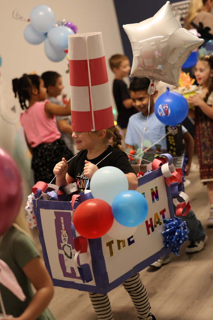 ✨ 𝘽𝙖𝙡𝙡𝙤𝙤𝙣𝙨 𝙊𝙫𝙚𝙧 𝘾𝙀𝙎! 🎈 Our Kindergarteners brought their favorite book characters to life today with the sweetest balloon creations — then paraded through the halls to show them off! Our littlest learners sure know how to make a school day magical. 💛 #CaldwellProud #CaldwellISD
