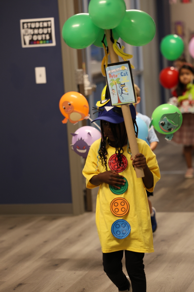 ✨ 𝘽𝙖𝙡𝙡𝙤𝙤𝙣𝙨 𝙊𝙫𝙚𝙧 𝘾𝙀𝙎! 🎈 Our Kindergarteners brought their favorite book characters to life today with the sweetest balloon creations — then paraded through the halls to show them off! Our littlest learners sure know how to make a school day magical. 💛 #CaldwellProud #CaldwellISD