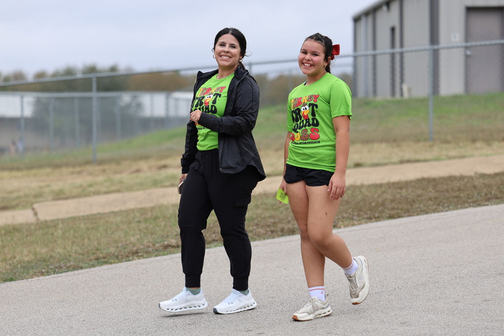 🦃 𝗧𝘂𝗿𝗸𝗲𝘆 𝗧𝗿𝗼𝘁 𝗙𝘂𝗻 𝗮𝘁 𝗖𝗜𝗦! Our Intermediate Hornets—and their parents—hit the trail today for the 𝗮𝗻𝗻𝘂𝗮𝗹 𝗧𝘂𝗿𝗸𝗲𝘆 𝗧𝗿𝗼𝘁! Lots of smiles, lots of steps, and of course… a special appearance by our very own “teacher turkeys”! #CaldwellProud #CaldwellISD