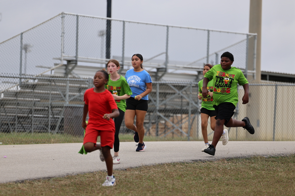 🦃 𝗧𝘂𝗿𝗸𝗲𝘆 𝗧𝗿𝗼𝘁 𝗙𝘂𝗻 𝗮𝘁 𝗖𝗜𝗦! Our Intermediate Hornets—and their parents—hit the trail today for the 𝗮𝗻𝗻𝘂𝗮𝗹 𝗧𝘂𝗿𝗸𝗲𝘆 𝗧𝗿𝗼𝘁! Lots of smiles, lots of steps, and of course… a special appearance by our very own “teacher turkeys”! #CaldwellProud #CaldwellISD