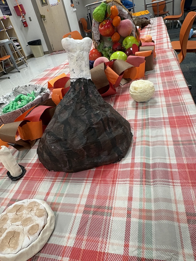 Thanksgiving may have passed, but we’re still thankful for moments like this! 🧡 CJH Theatre Arts students wrapped up November by creating a full Thanksgiving feast using their prop-making techniques — and the results were amazing! 🎭🦃 #CaldwellProud #CaldwellISD