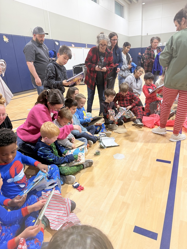  𝐒𝐧𝐮𝐠𝐠𝐥𝐲 𝐒𝐭𝐨𝐫𝐢𝐞𝐬 & 𝐒𝐰𝐞𝐞𝐭 𝐓𝐫𝐞𝐚𝐭𝐬! 