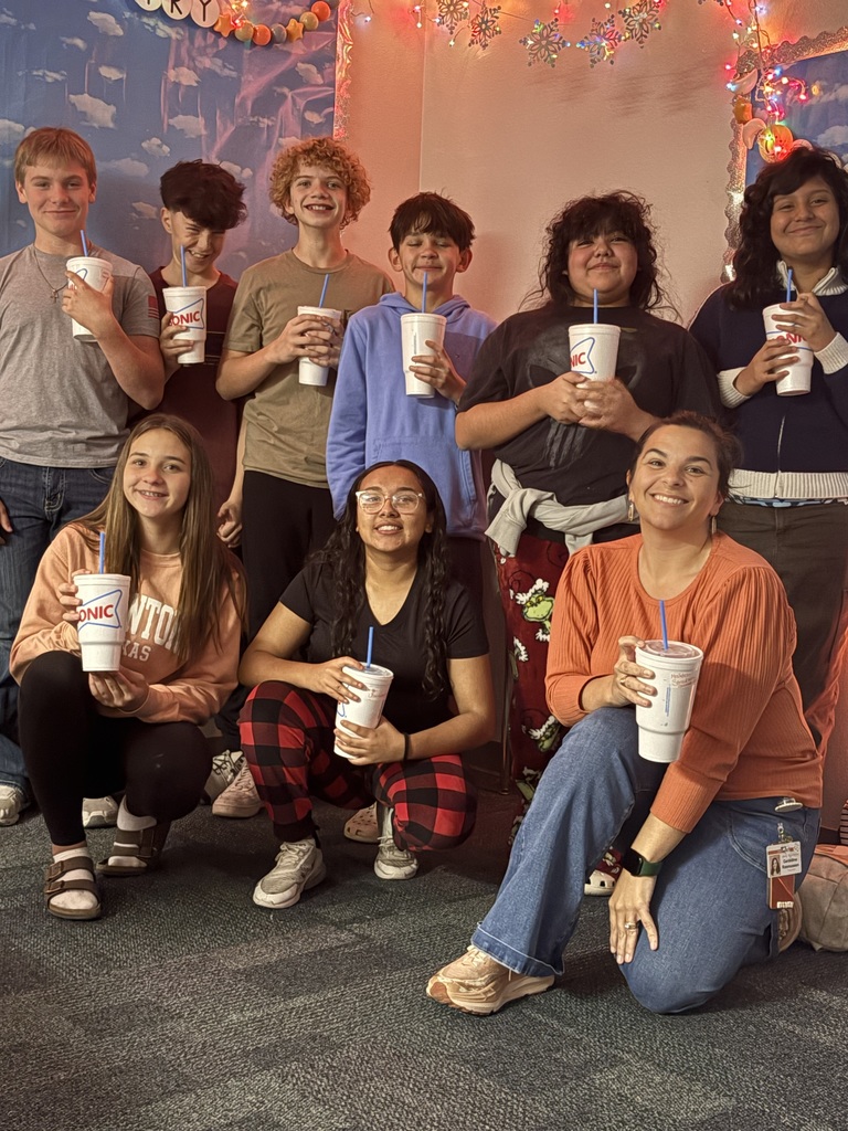 🎉 Perfect Attendance Perks! 🎉 Congratulations to Mrs. Rasmussen's class at Caldwell Junior High for winning November's perfect attendance challenge! These students enjoyed Sonic drinks as a sweet reward for their dedication. Way to go, Hornets! 🧋 #CaldwellProud #CaldwellISD