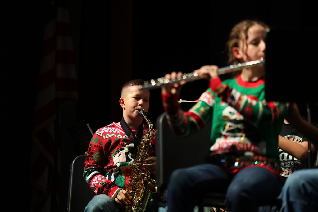 Our Beginner Band made their big debut last night—and with over 𝟴𝟬 𝗺𝘂𝘀𝗶𝗰𝗶𝗮𝗻𝘀, they proved that the future of Caldwell Band is L𝐎U𝐃 and B𝐑I𝐆H𝐓! 🎶😂 So proud of these talented beginners and their amazing first performance! #CaldwellProud #CaldwellISD