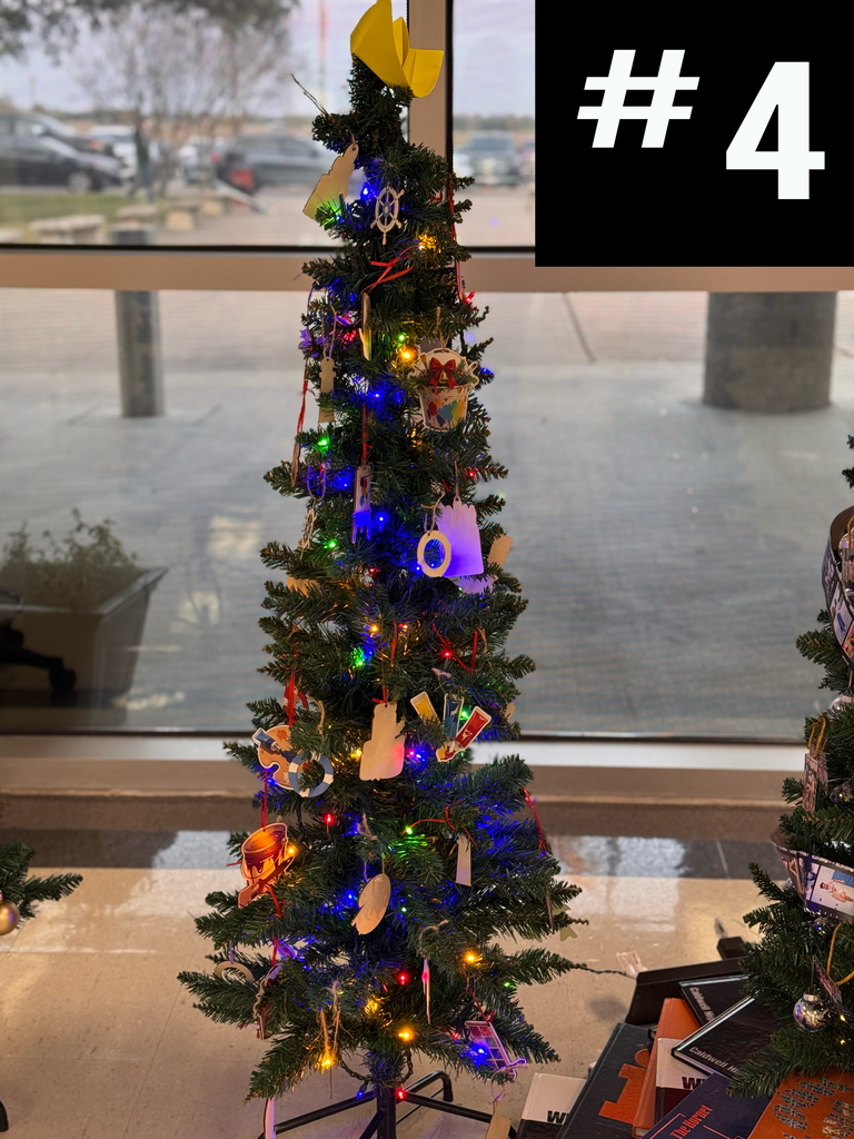 🎄 The tinsel is back and the competition is fierce! 🎄 The 𝟐𝐧𝐝 𝐀𝐧𝐧𝐮𝐚𝐥 𝐂𝐇𝐒 𝐇𝐨𝐥𝐢𝐝𝐚𝐲 𝐓𝐫𝐞𝐞 𝐃𝐞𝐜𝐨𝐫𝐚𝐭𝐢𝐧𝐠 𝐂𝐨𝐧𝐭𝐞𝐬𝐭 is underway, and our campus clubs/organizations went all out.  Now it’s your turn—v𝗩𝗢𝗧𝗘 𝗙𝗢𝗥 𝗬𝗢𝗨𝗥 𝗙𝗔𝗩𝗢𝗥𝗜𝗧𝗘 𝗧𝗥𝗘𝗘 (in the comments) and help crown this year’s champion! 🏆 May the best tree win… and the others handle it gracefully. 😉 #CaldwellProud #CaldwellISD