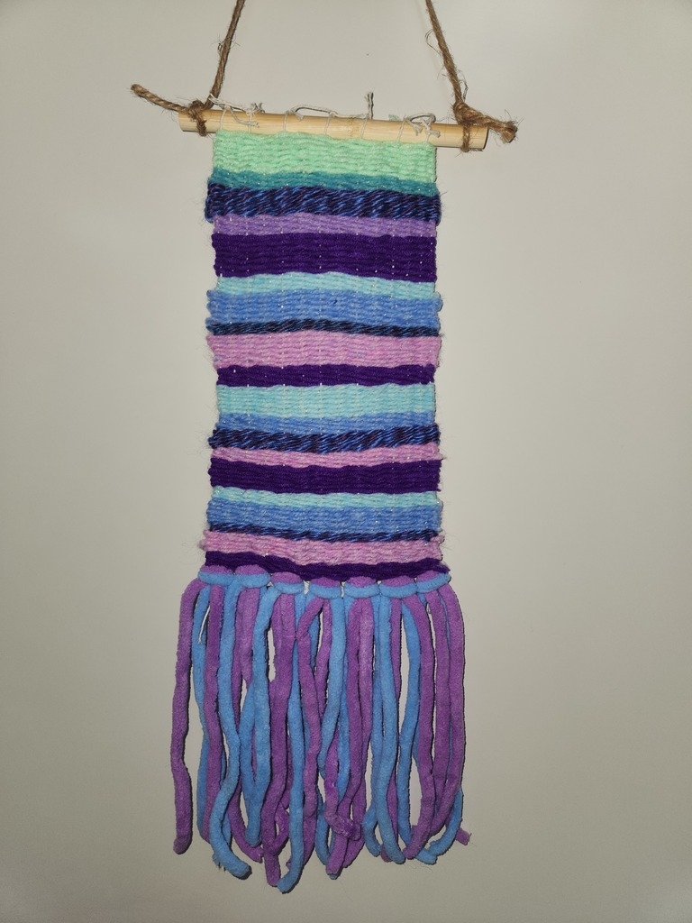 Creativity on full display in 7th grade art! 🧶✨ Students completed weaving projects using a variety of textures, colors, and techniques—each piece uniquely their own. We’re proud of the focus, patience, and craftsmanship that went into every design. #CaldwellProud #CaldwellISD