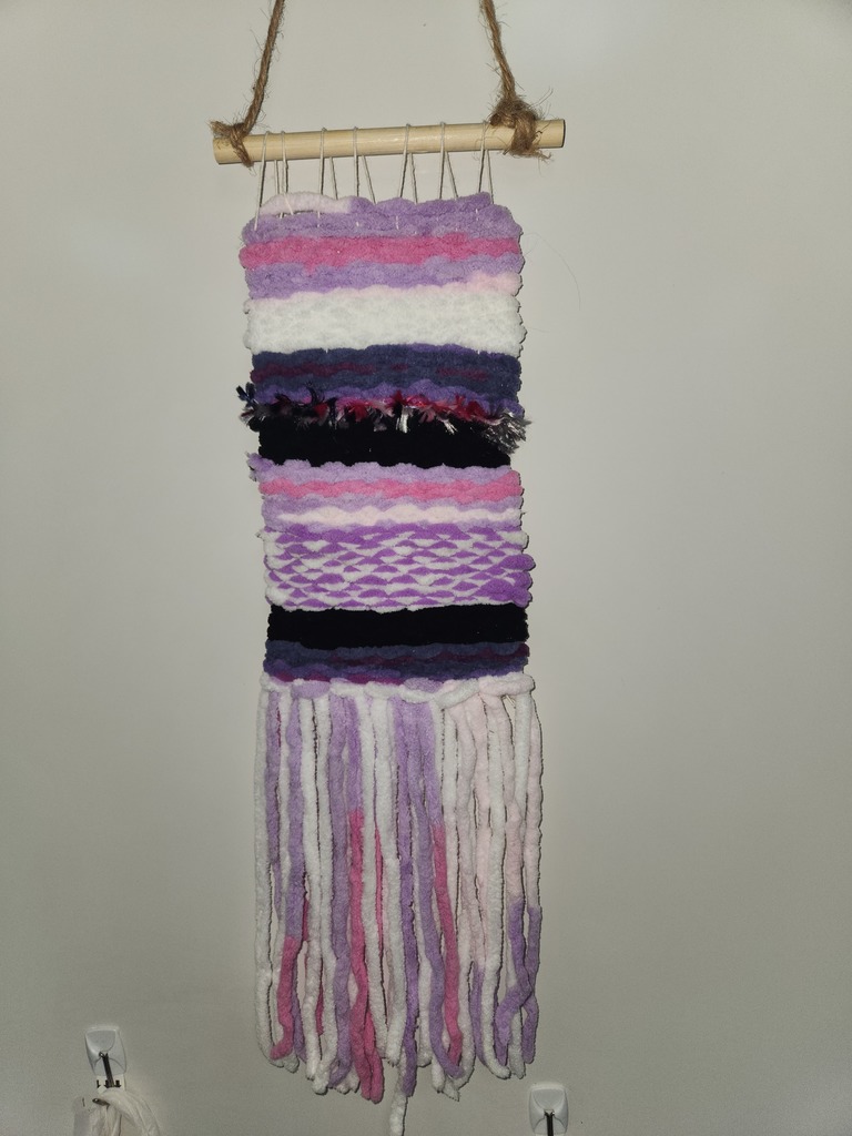 Creativity on full display in 7th grade art! 🧶✨ Students completed weaving projects using a variety of textures, colors, and techniques—each piece uniquely their own. We’re proud of the focus, patience, and craftsmanship that went into every design. #CaldwellProud #CaldwellISD