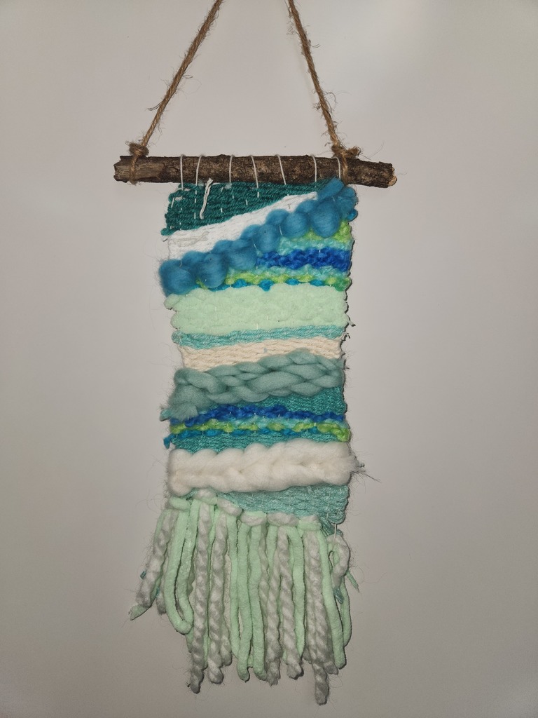 Creativity on full display in 7th grade art! 🧶✨ Students completed weaving projects using a variety of textures, colors, and techniques—each piece uniquely their own. We’re proud of the focus, patience, and craftsmanship that went into every design. #CaldwellProud #CaldwellISD