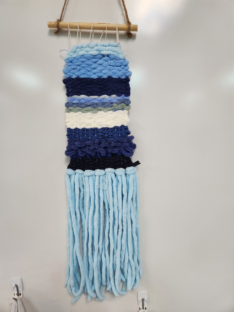 Creativity on full display in 7th grade art! 🧶✨ Students completed weaving projects using a variety of textures, colors, and techniques—each piece uniquely their own. We’re proud of the focus, patience, and craftsmanship that went into every design. #CaldwellProud #CaldwellISD