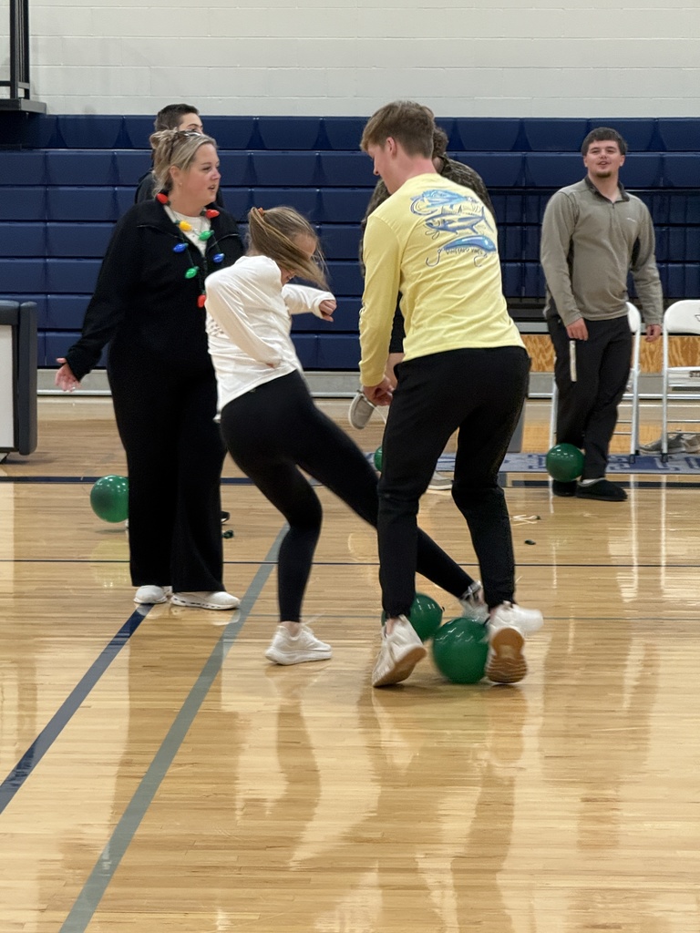Christmas cheer was in full swing at the High School FCA Christmas party! 🎄✨ From decorating “Christmas trees” to some friendly competition in the gym, it was a fun-filled way to celebrate the season together.  #CaldwellProud #CaldwellISD