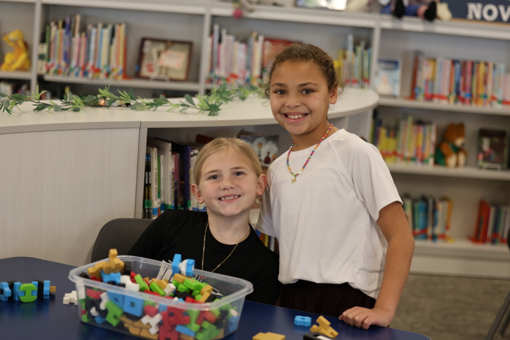 𝗪𝗘𝗟𝗖𝗢𝗠𝗘 𝗕𝗔𝗖𝗞, 𝗛𝗢𝗥𝗡𝗘𝗧𝗦! 🧡✨ Refreshed and recharged! Today, Caldwell ISD welcomed back students for the second semester of classes. #CaldwellProud #CaldwellISD